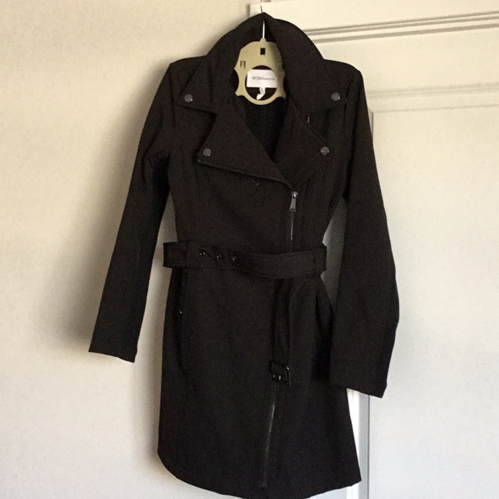 EUC BCBG Raincoat. Like new!!